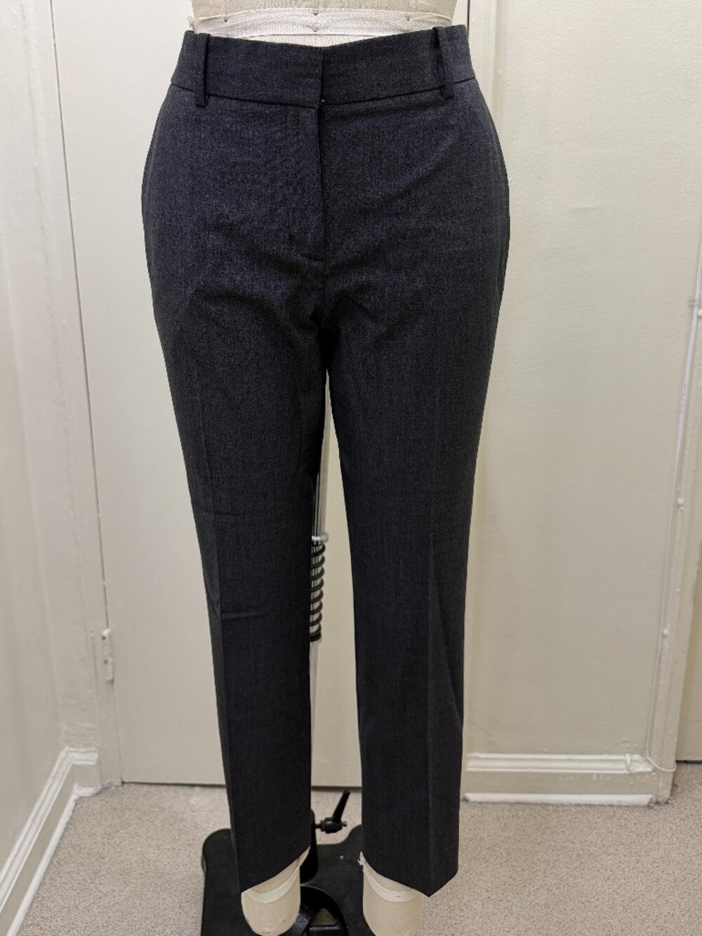 Theory Gray Wool Blend Dress Pants Size 4 (2) – Tailored Stretch Career Trouser